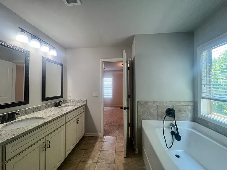4217 Rovello Way — Photo 23