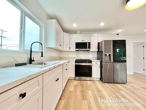 3rd image of 6549 Darwell Ave #6549