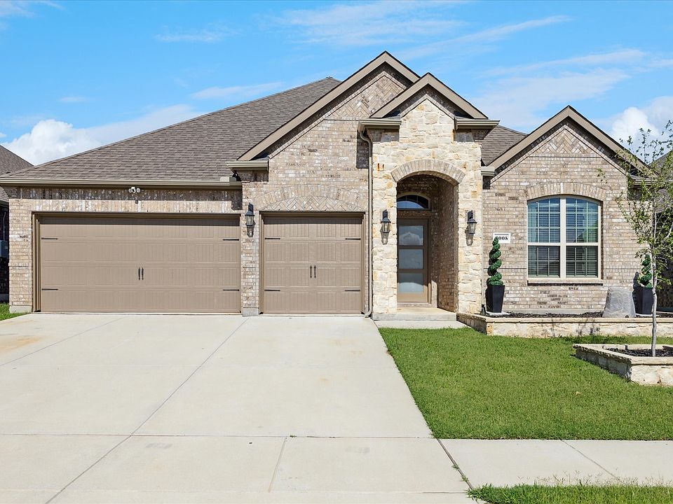 1st image of 3005 Cerro Ranch Rd