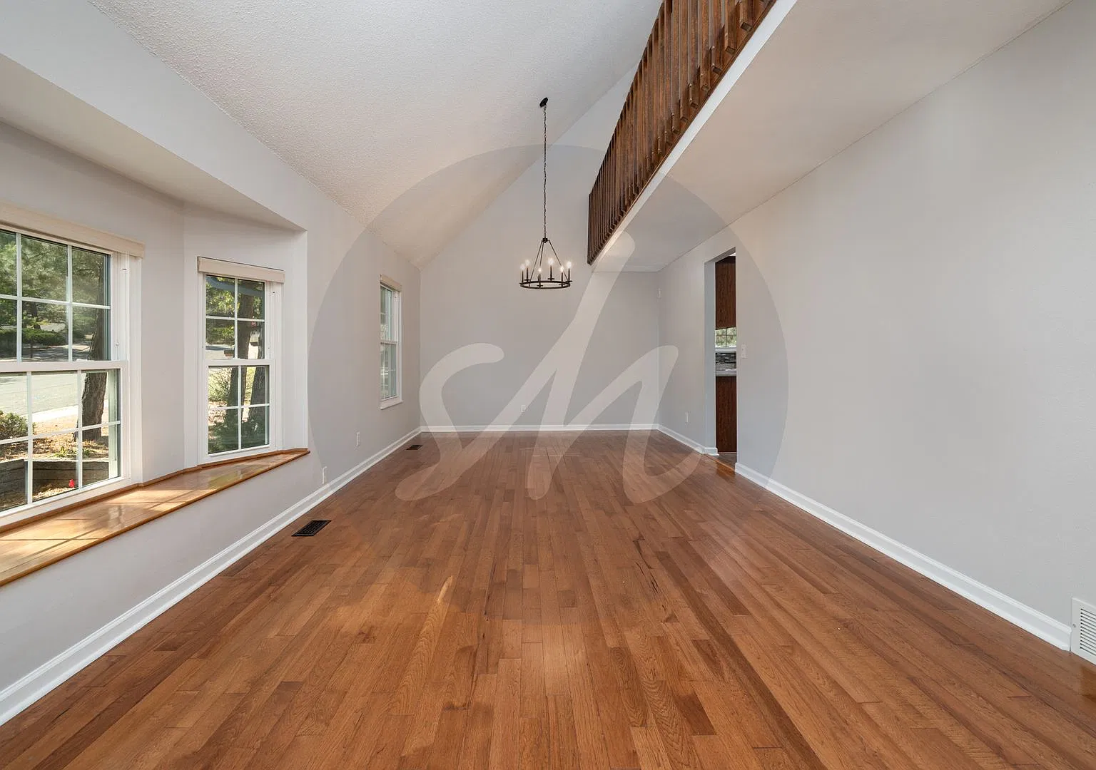 Westside home in Comstock Village — Photo 3