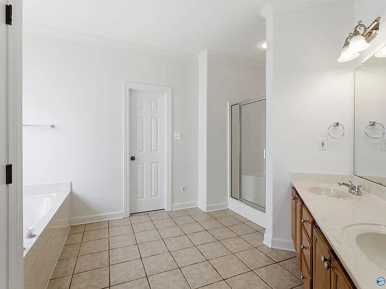 146 Paul Revere Dr — Photo 19