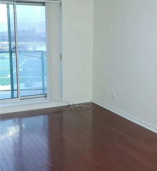 23 Oneida Cres #907 — Photo 7