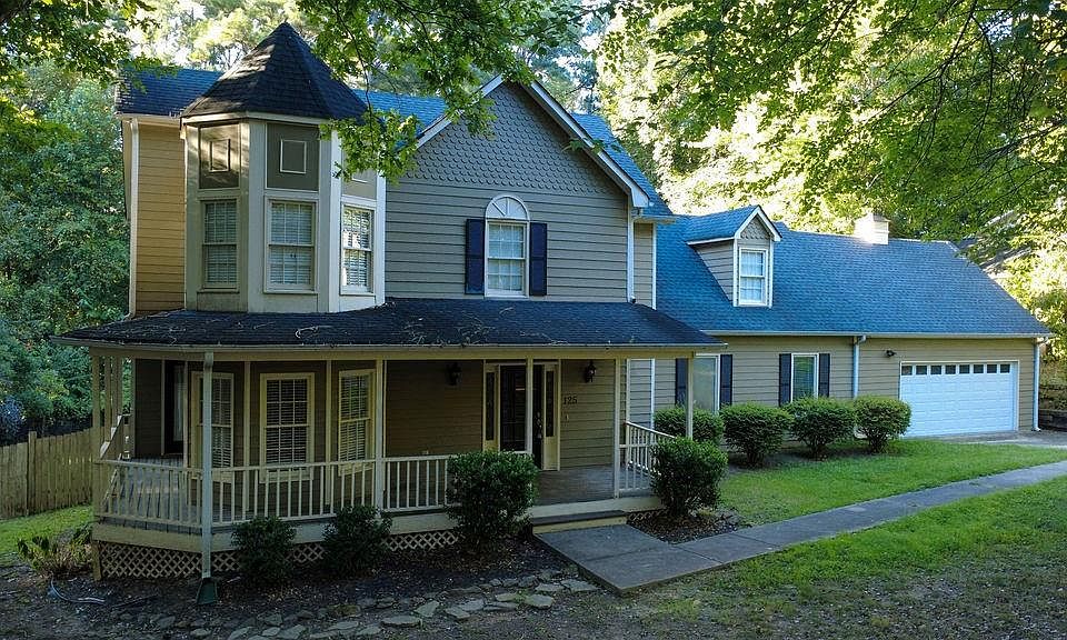 1st image of 125 Picketts Lake Dr