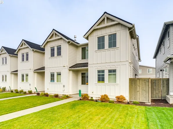 4240 SE Century Blvd, Hillsboro, OR 97123