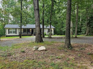 133 Meadows Rd, Fredericksburg, VA 22406