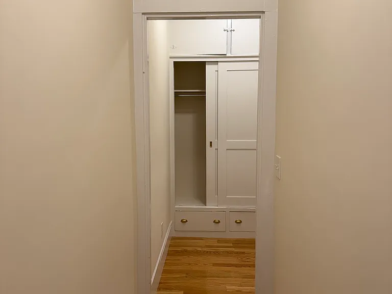 504 Beacon St — Photo 5
