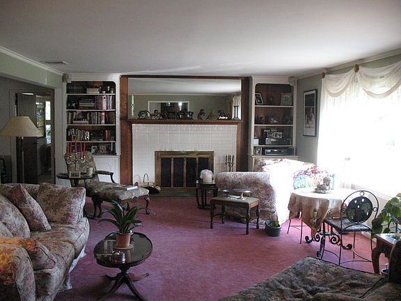 Living Room W/ Fireplace