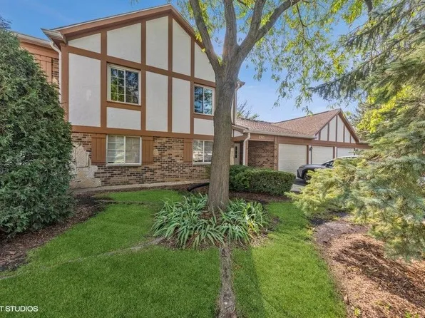 1311 Williams Port Dr #1, Westmont, IL 60559