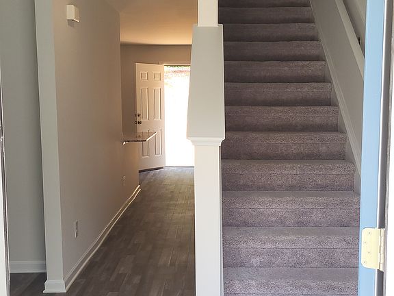 5th image of 552 E Waycliff Rd