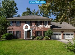 205 Lakeside Dr NW, Kennesaw, GA