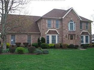 128 Willowood Cir, Hurricane, WV 25526