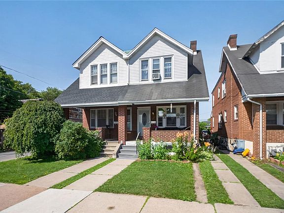 3rd image of 616 N Saint Lucas St