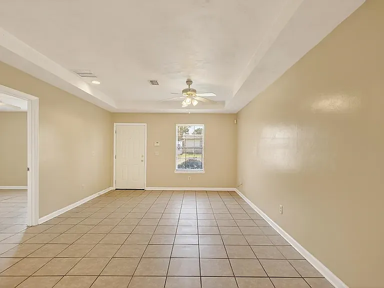768 Wailes St — Photo 11