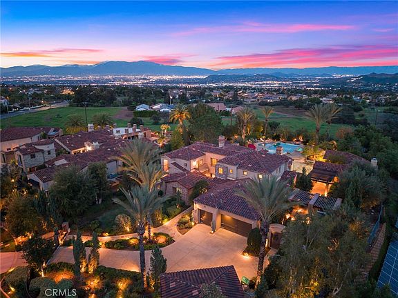 3rd image of 1377 Versante Cir