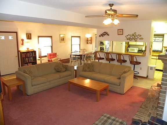 2nd image of 39260 Retreat Dr #5