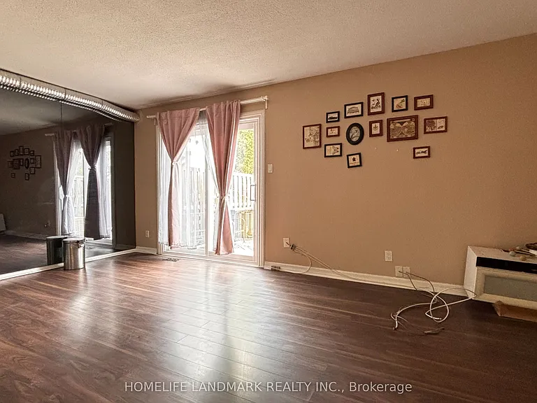 403 Keats Way #2 — Photo 8