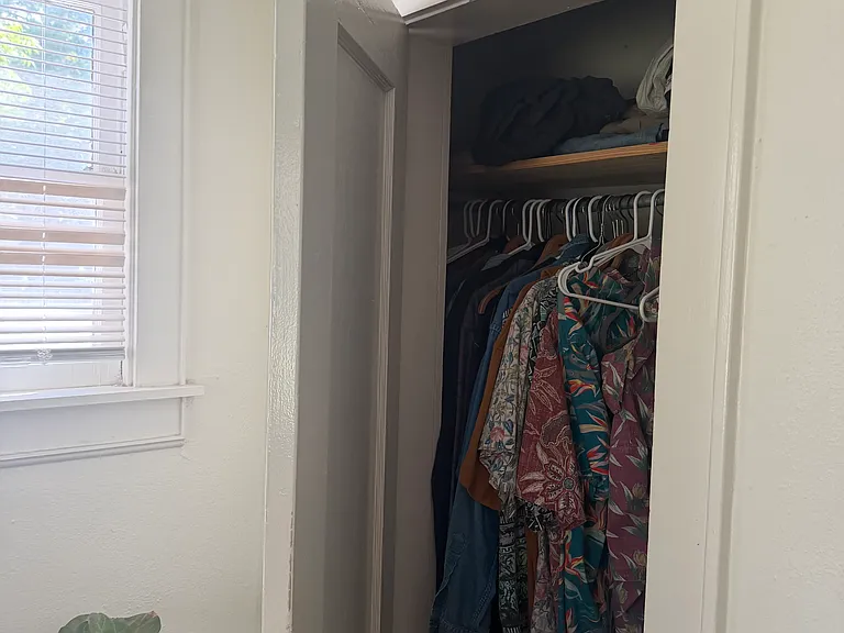 1701 Dywer Ave — Photo 6