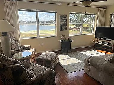 5th image of 2130 Margarita Dr