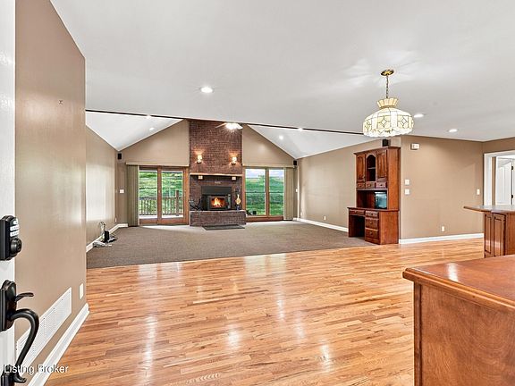 5th image of 2801 Patton Creek Rd