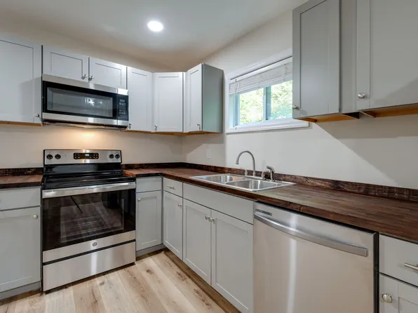 29 Fine St, Rossville, GA 30741