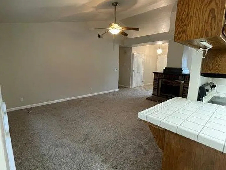 6505 Fuego Way — Photo 7