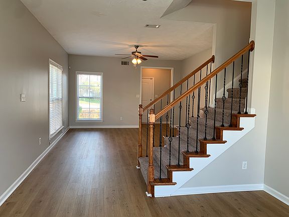 2nd image of 1105 Grove Landing Ln
