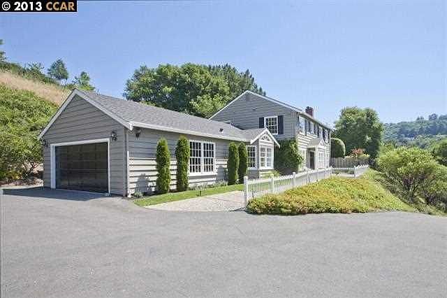 1st image of 11 Calvin Dr