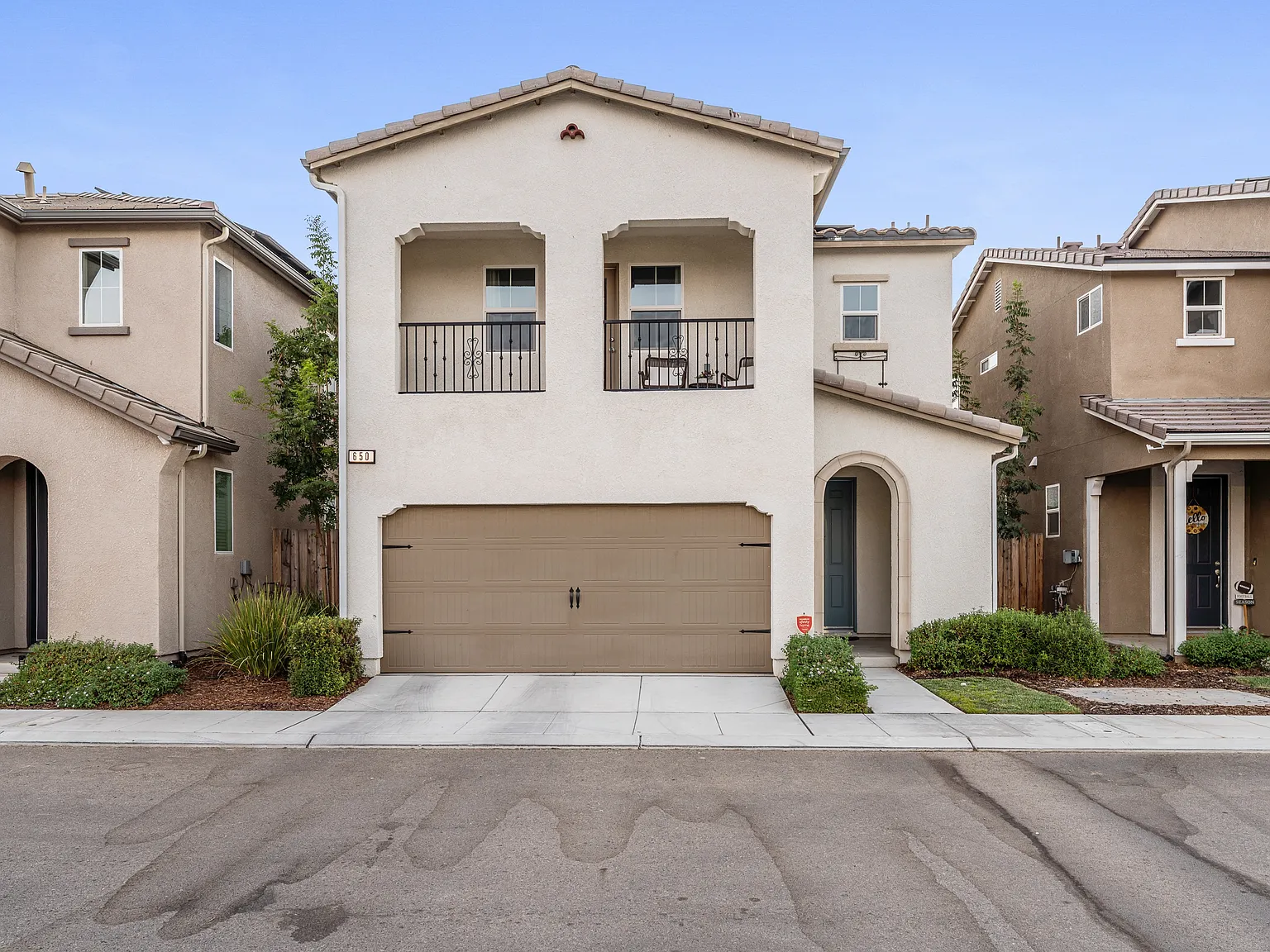 3 bed, 2.5 bath, 1512 sqft, $2,600 — Photo 3