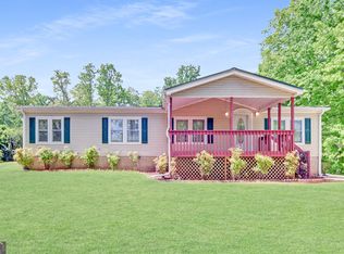 67 Josiah Dr, Toccoa, GA 30577