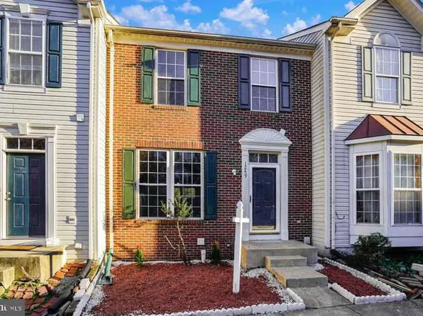 1249 Corbett Pl, Woodbridge, VA 22191