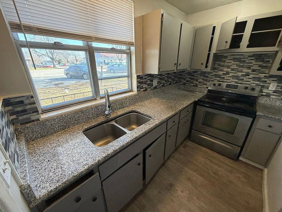 1st image of 3206 Missouri Pl #3224