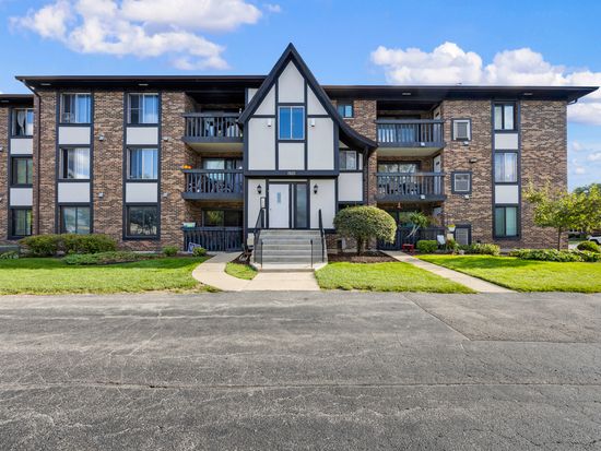 13645 Lamon Ave #A06, Crestwood, IL 60418