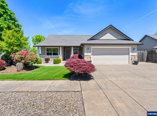 5993 Firestone Dr, Eugene, OR 97402