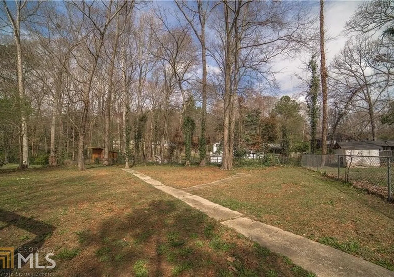 Immediate Move-in 3 Bedroom,1.5 bath in Rex, GA 30273 — Photo 2
