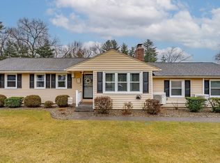 3 Shadow Ln, Westfield, MA 01085