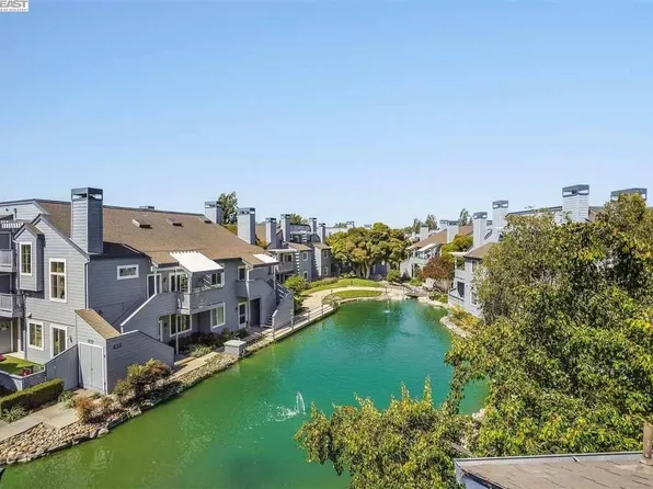 413 Cork Harbour Cir APT H, Redwood City, CA 94065