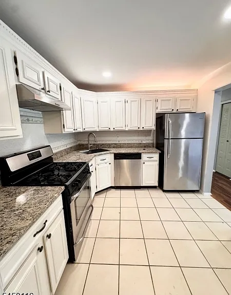 99 Woodward Ln — Photo 6