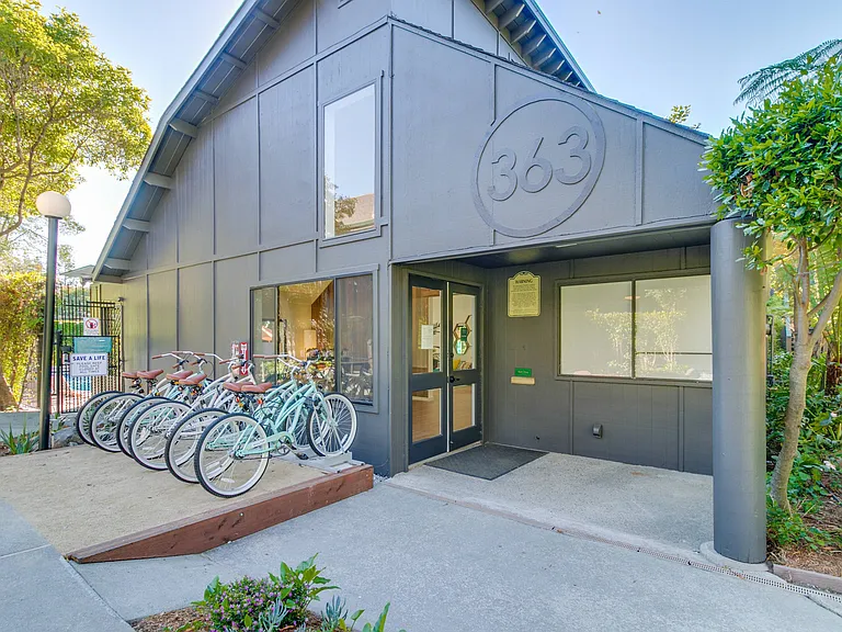 The Hilltop - Student Housing — Photo 8