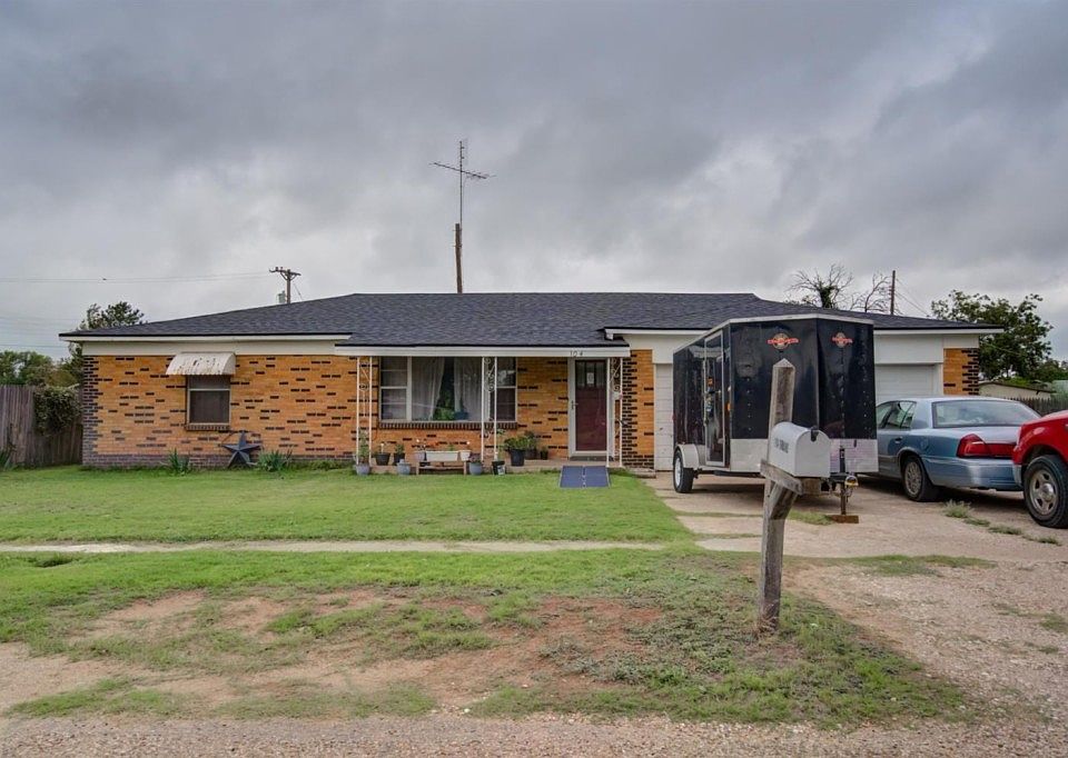 1st image of 104 Ormand St