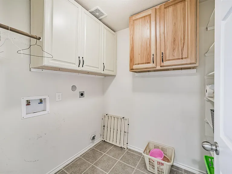 1609 Peach Dale Ct — Photo 16