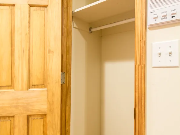 178 Nassau Avenue image 7 of 9