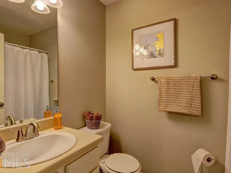 7271 Crestside Dr — Photo 13