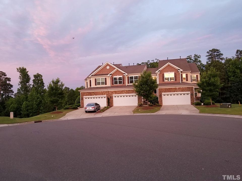 1st image of 830 Silverton Ct