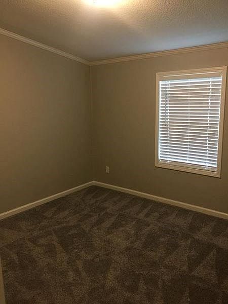 1st image of 4918 Blackberry Ln