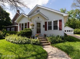 1624 Hyde Park Ave, Waukegan, IL 60085