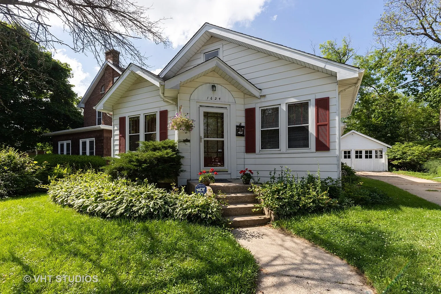 1624 Hyde Park Ave photo 1