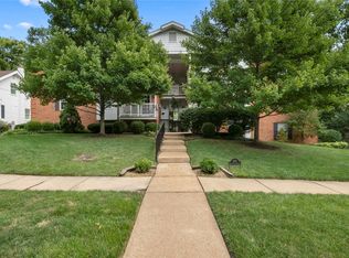 542 N Clay Ave APT 3, Saint Louis, MO 63122