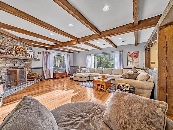 4th image of 241 D West Ln