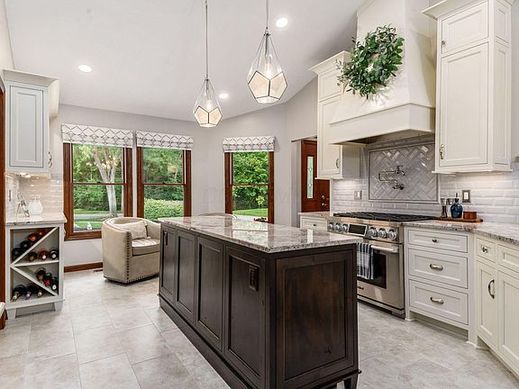 4th image of 4653 Chatham Ct