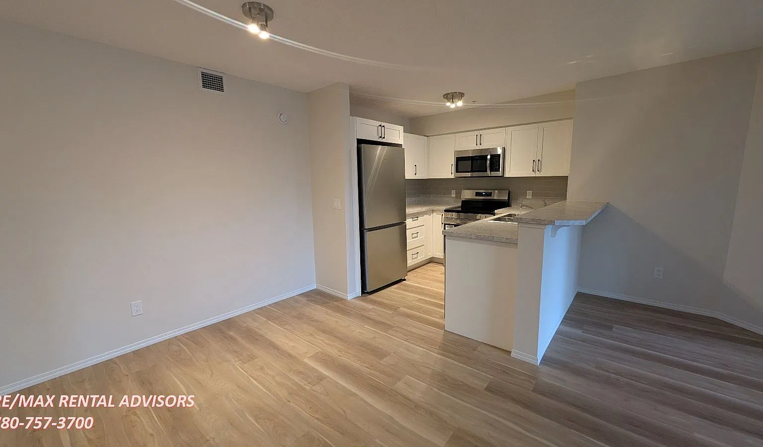 115 Prestwick Vlg SE — Photo 3